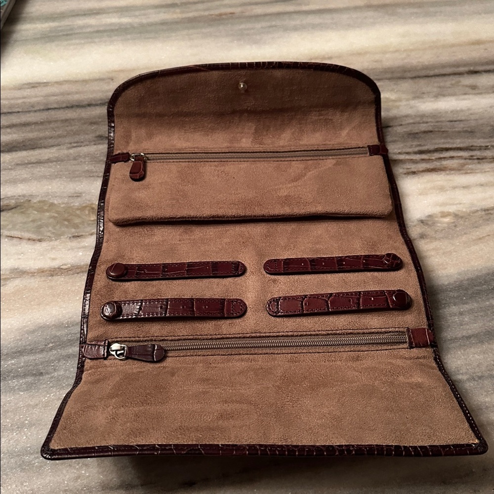 Leather jewelry roll for travel - Picture 2 of 3